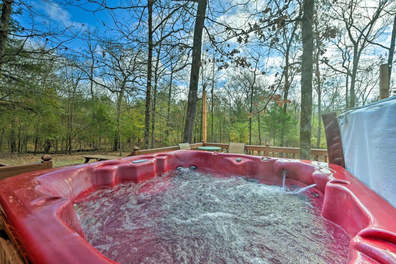 Quiet Woodsy Getaway With Hot Tub In Broken Bow Villa Stephens Gap Eksteriør bilde